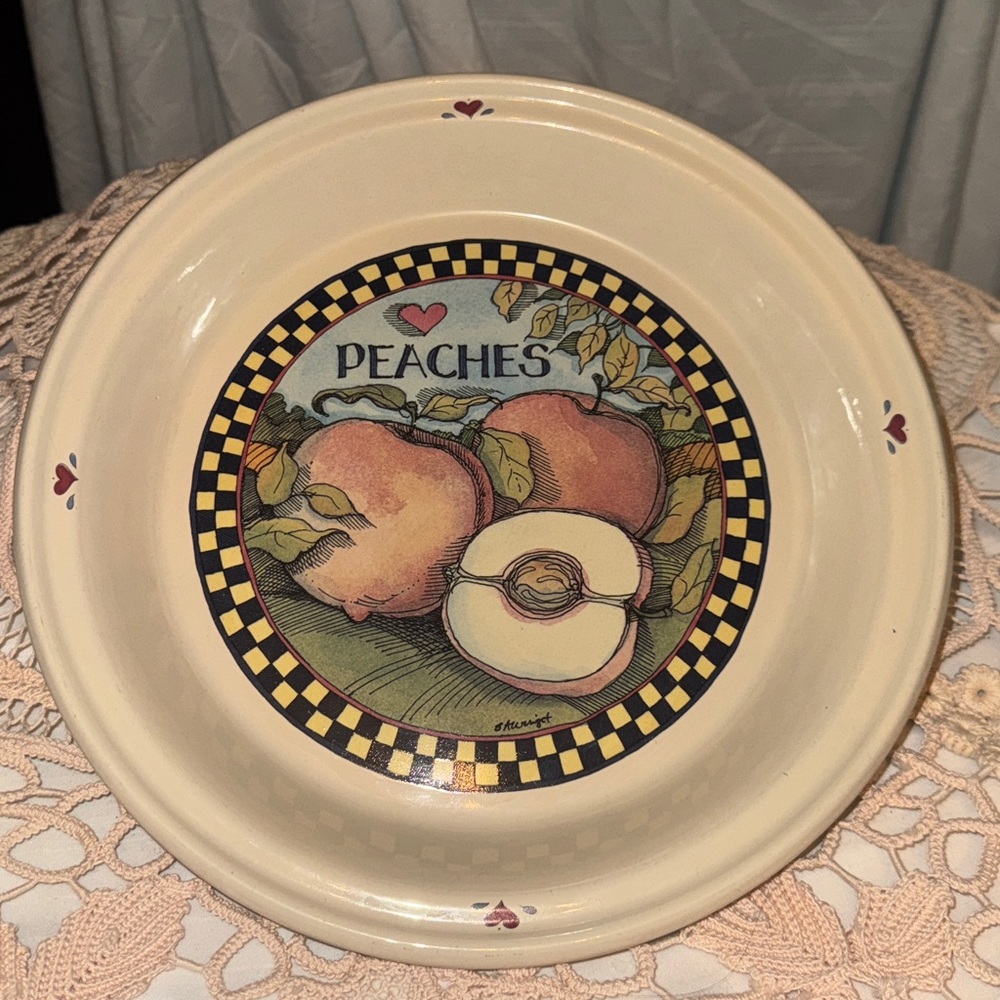 Thoughtful gift giving: bake a 🍑 🥧 in this bake ware for a friend.